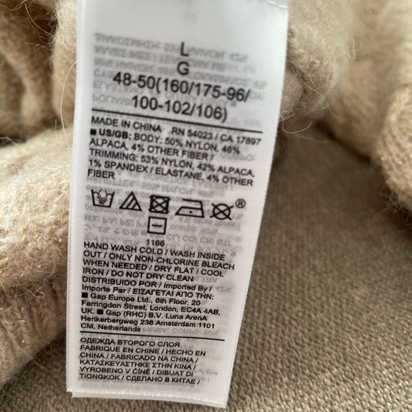 Banana Republic off the shoulder sweater. Beige. Size large. Brand new - Picture 4 of 6